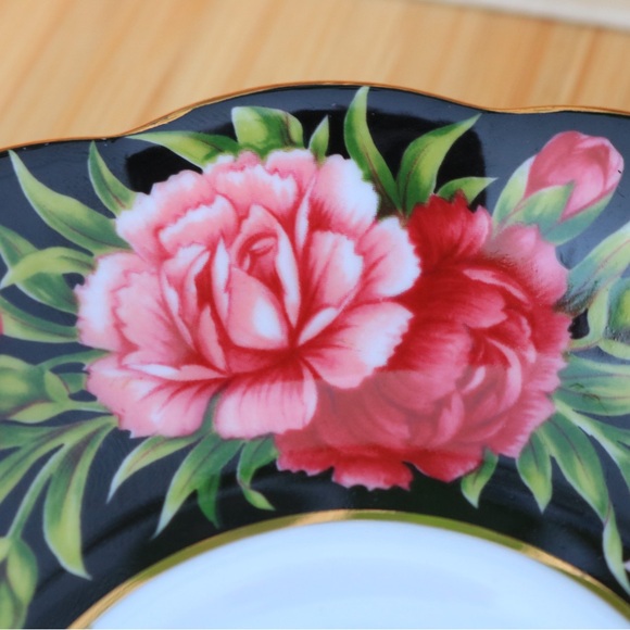 Royal Albert “Bouquet Series” Carnation Pink Flower Black Tea Cup Saucer England - Picture 5 of 10